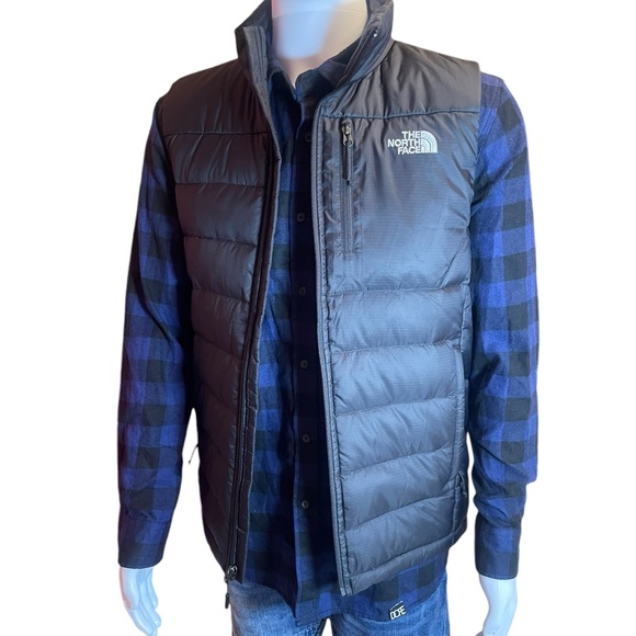 NORTH FACE Men's Vest - Picture 4 of 10